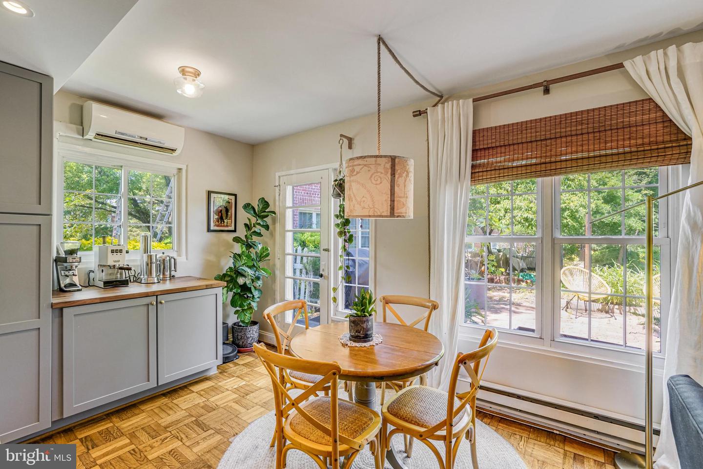1653 MOUNT EAGLE PL, ALEXANDRIA, Virginia 22302, 3 Bedrooms Bedrooms, ,2 BathroomsBathrooms,Residential,For sale,1653 MOUNT EAGLE PL,VAAX2045574 MLS # VAAX2045574