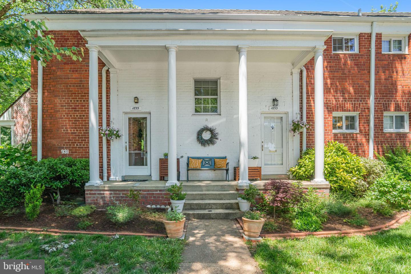 1653 MOUNT EAGLE PL, ALEXANDRIA, Virginia 22302, 3 Bedrooms Bedrooms, ,2 BathroomsBathrooms,Residential,For sale,1653 MOUNT EAGLE PL,VAAX2045574 MLS # VAAX2045574