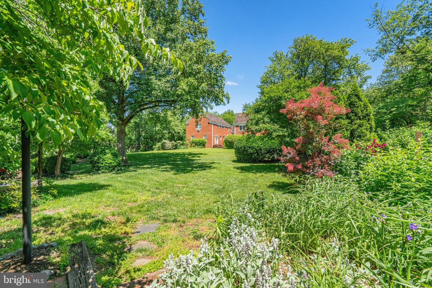 1653 MOUNT EAGLE PL, ALEXANDRIA, Virginia 22302, 3 Bedrooms Bedrooms, ,2 BathroomsBathrooms,Residential,For sale,1653 MOUNT EAGLE PL,VAAX2045574 MLS # VAAX2045574