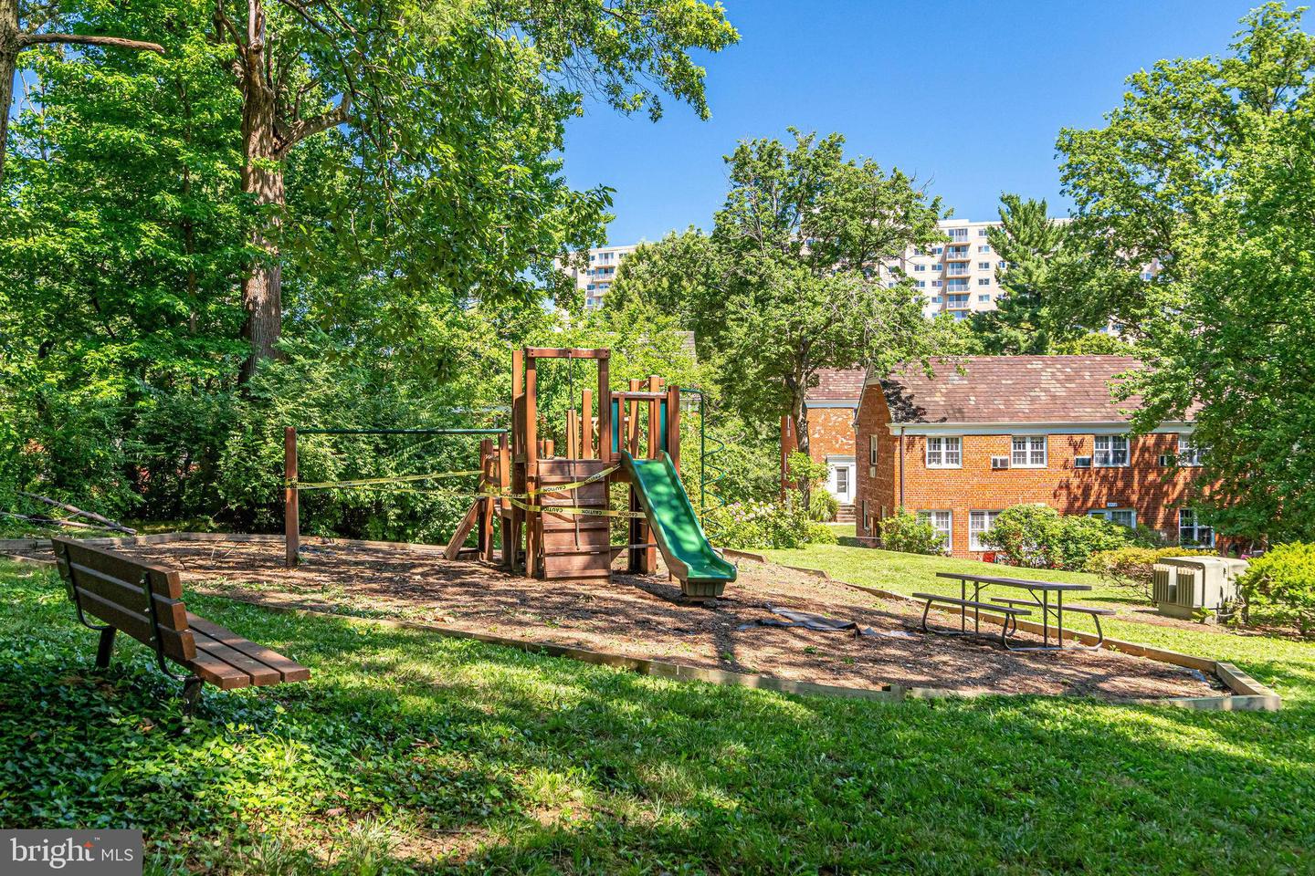 1653 MOUNT EAGLE PL, ALEXANDRIA, Virginia 22302, 3 Bedrooms Bedrooms, ,2 BathroomsBathrooms,Residential,For sale,1653 MOUNT EAGLE PL,VAAX2045574 MLS # VAAX2045574