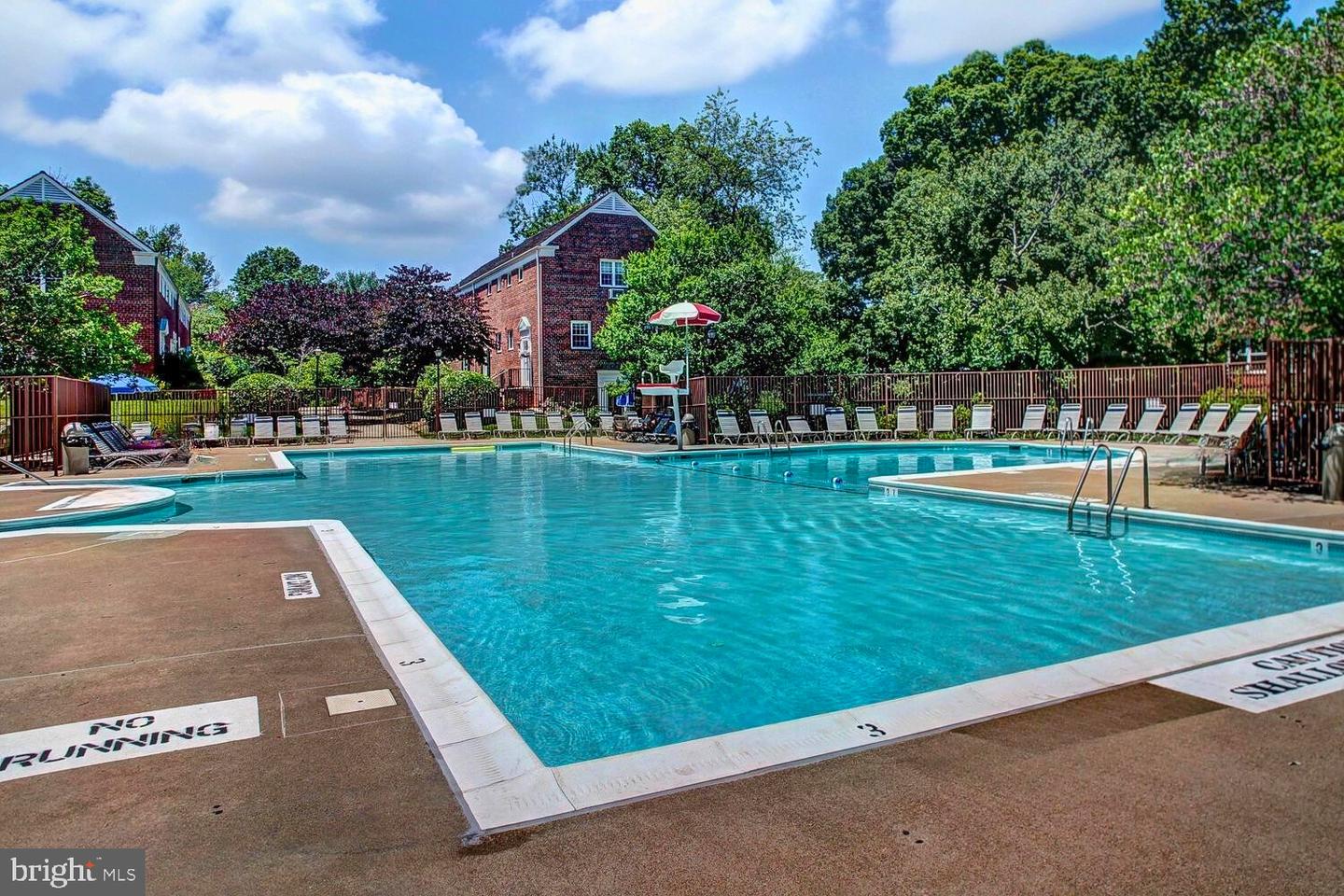 1653 MOUNT EAGLE PL, ALEXANDRIA, Virginia 22302, 3 Bedrooms Bedrooms, ,2 BathroomsBathrooms,Residential,For sale,1653 MOUNT EAGLE PL,VAAX2045574 MLS # VAAX2045574