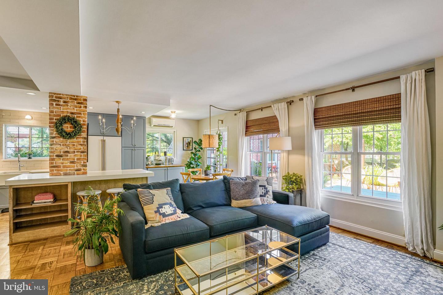 1653 MOUNT EAGLE PL, ALEXANDRIA, Virginia 22302, 3 Bedrooms Bedrooms, ,2 BathroomsBathrooms,Residential,For sale,1653 MOUNT EAGLE PL,VAAX2045574 MLS # VAAX2045574