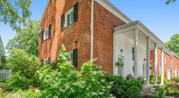1653 MOUNT EAGLE PL, ALEXANDRIA, Virginia 22302, 3 Bedrooms Bedrooms, ,2 BathroomsBathrooms,Residential,For sale,1653 MOUNT EAGLE PL,VAAX2045574 MLS # VAAX2045574