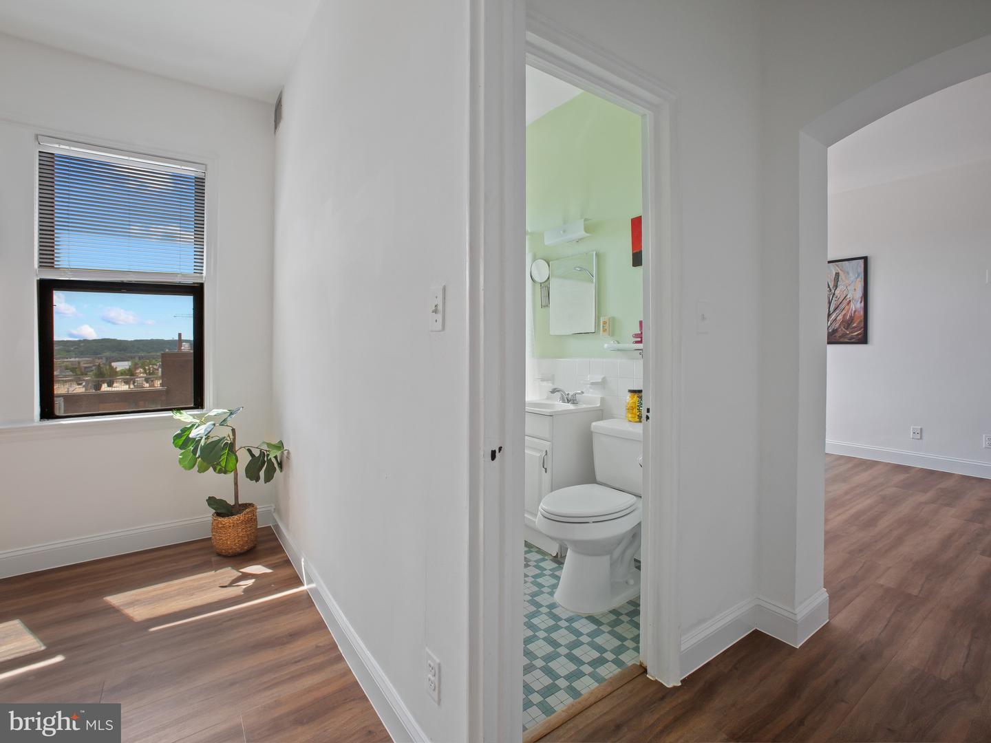 2515 K ST NW #807, WASHINGTON, District Of Columbia 20037, 1 Bedroom Bedrooms, ,1 BathroomBathrooms,Residential,For sale,2515 K ST NW #807,DCDC2201806 MLS # DCDC2201806