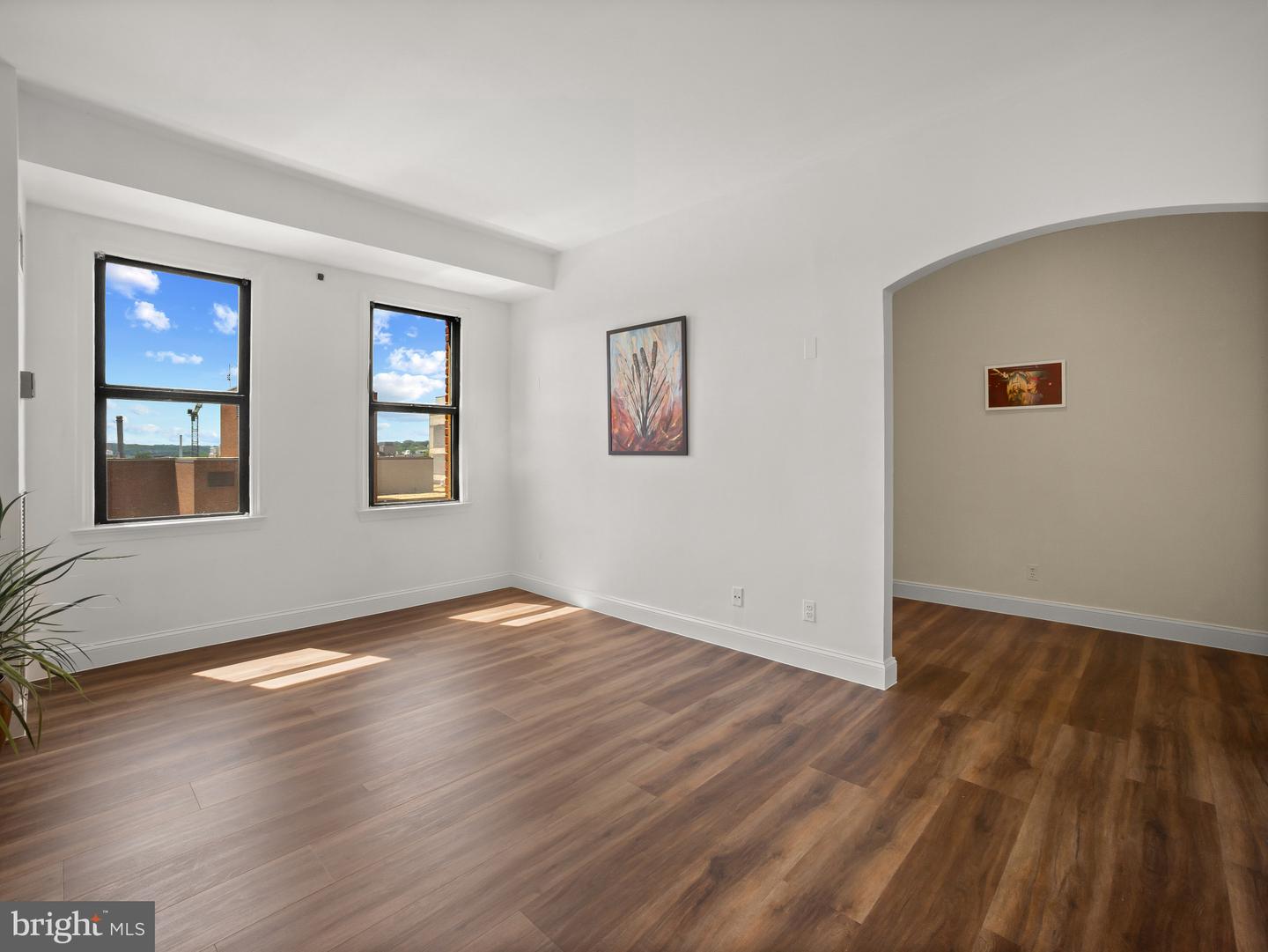 2515 K ST NW #807, WASHINGTON, District Of Columbia 20037, 1 Bedroom Bedrooms, ,1 BathroomBathrooms,Residential,For sale,2515 K ST NW #807,DCDC2201806 MLS # DCDC2201806