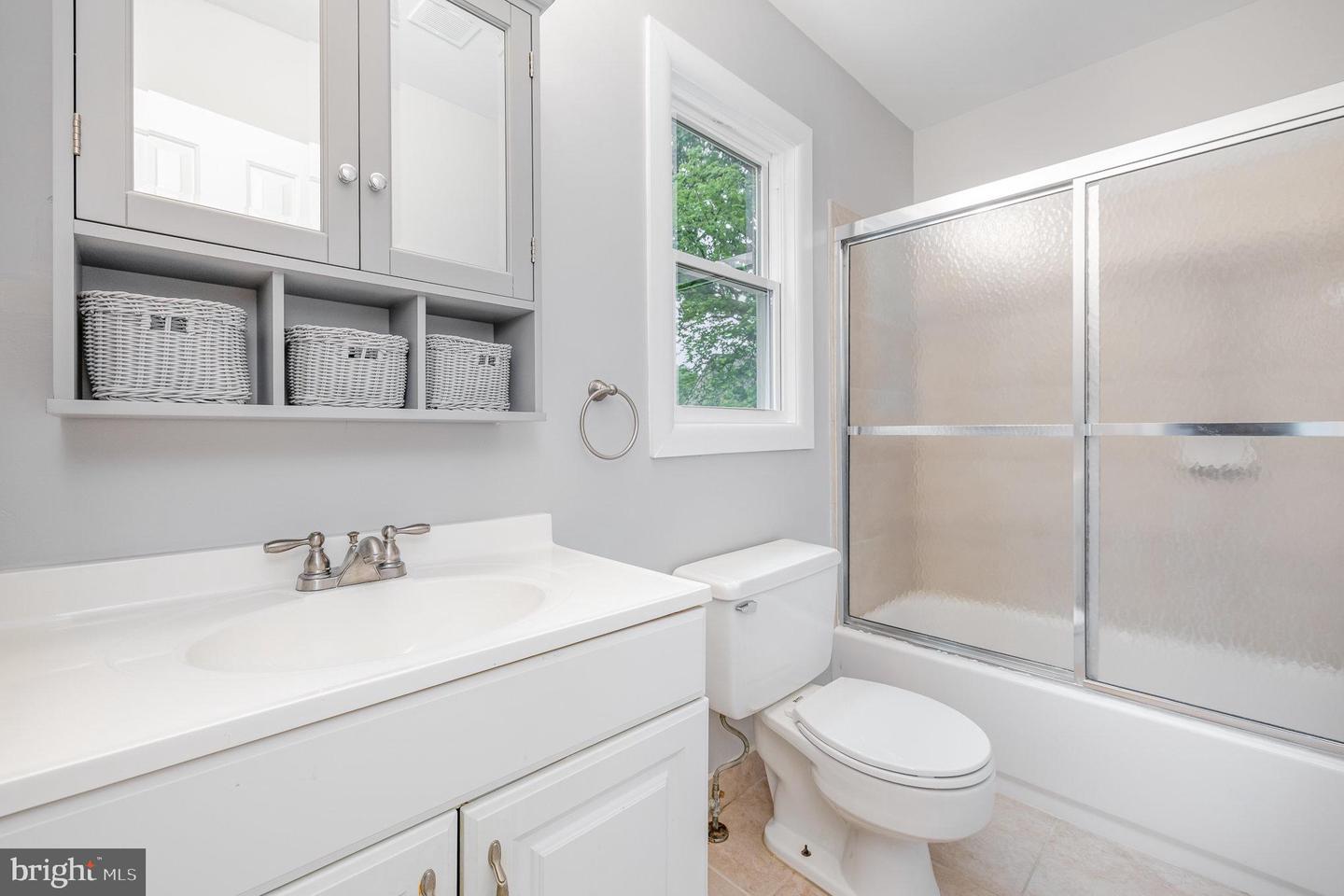 15407 SILVAN GLEN DR, DUMFRIES, Virginia 22025, 4 Bedrooms Bedrooms, ,3 BathroomsBathrooms,Residential,For sale,15407 SILVAN GLEN DR,VAPW2095246 MLS # VAPW2095246
