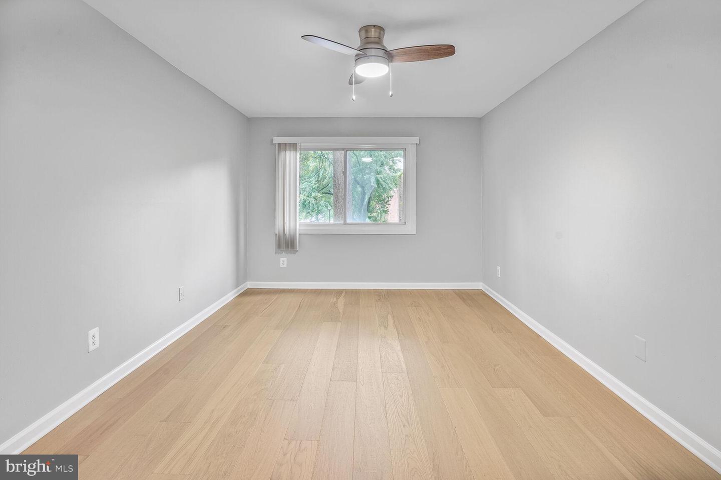 8001 CHANUTE PL #16/5, FALLS CHURCH, Virginia 22042, 3 Bedrooms Bedrooms, ,2 BathroomsBathrooms,Residential,For sale,8001 CHANUTE PL #16/5,VAFX2242386 MLS # VAFX2242386