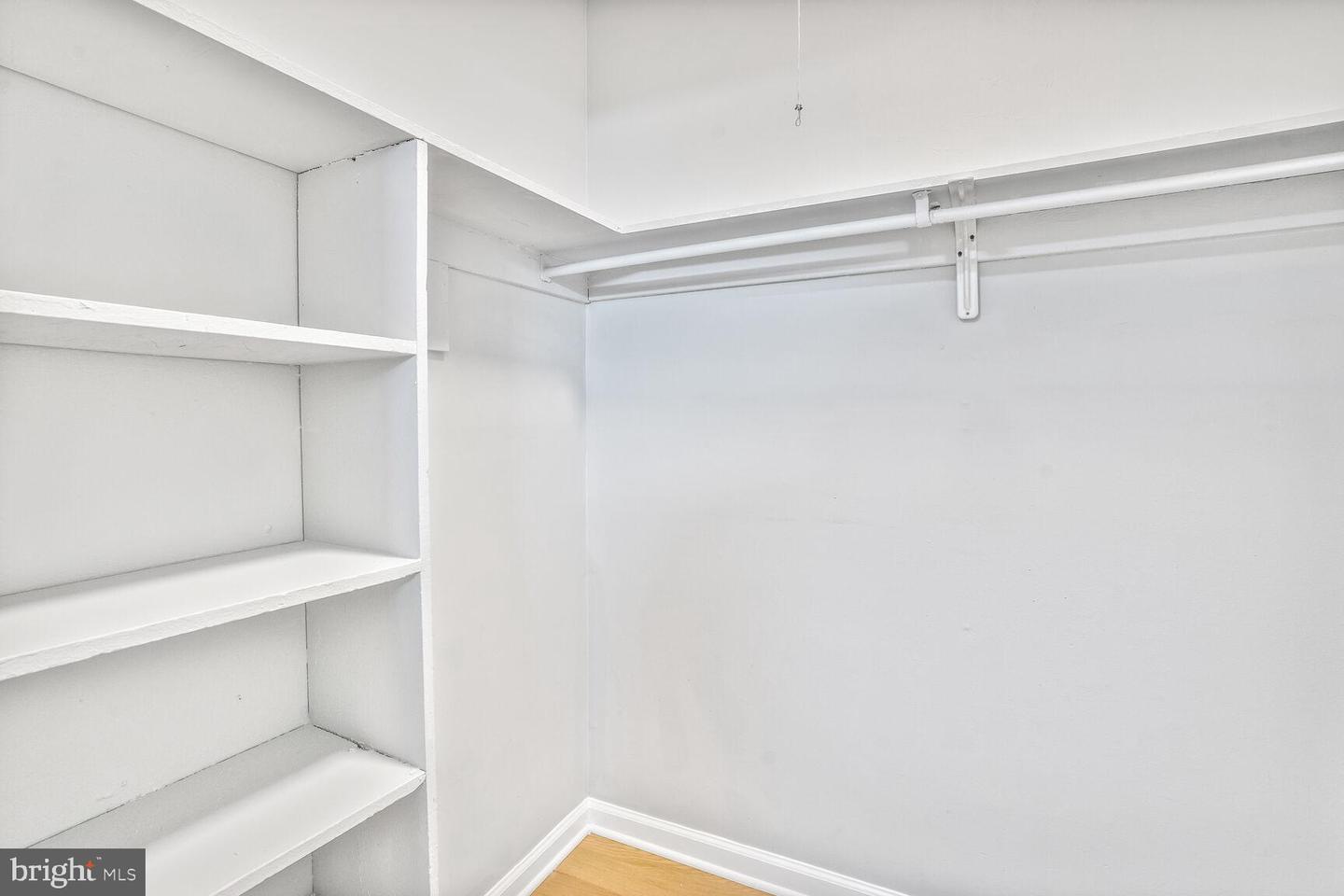 8001 CHANUTE PL #16/5, FALLS CHURCH, Virginia 22042, 3 Bedrooms Bedrooms, ,2 BathroomsBathrooms,Residential,For sale,8001 CHANUTE PL #16/5,VAFX2242386 MLS # VAFX2242386