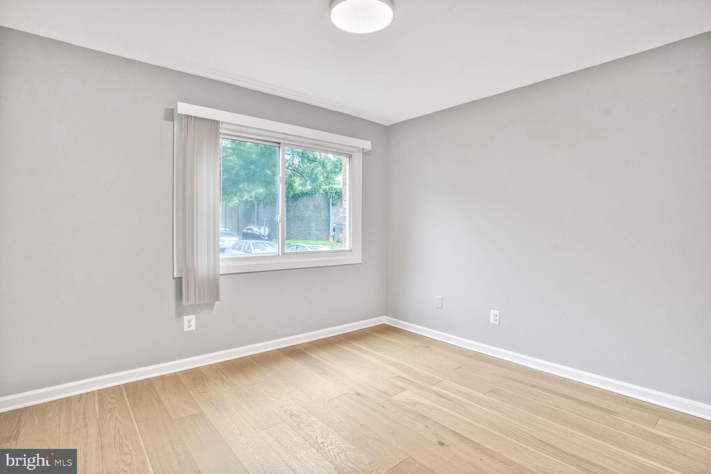 8001 CHANUTE PL #16/5, FALLS CHURCH, Virginia 22042, 3 Bedrooms Bedrooms, ,2 BathroomsBathrooms,Residential,For sale,8001 CHANUTE PL #16/5,VAFX2242386 MLS # VAFX2242386