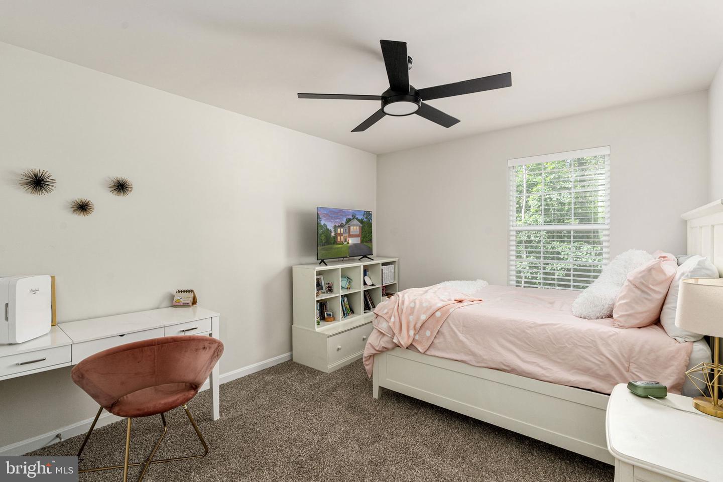 610 LONG MEADOW DR, FREDERICKSBURG, Virginia 22406, 4 Bedrooms Bedrooms, ,3 BathroomsBathrooms,Residential,For sale,610 LONG MEADOW DR,VAST2039090 MLS # VAST2039090