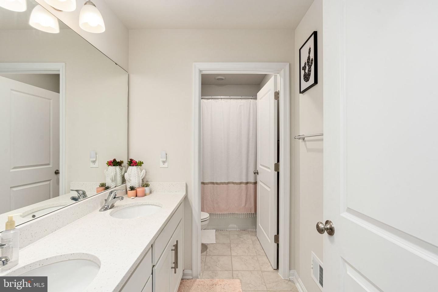 610 LONG MEADOW DR, FREDERICKSBURG, Virginia 22406, 4 Bedrooms Bedrooms, ,3 BathroomsBathrooms,Residential,For sale,610 LONG MEADOW DR,VAST2039090 MLS # VAST2039090