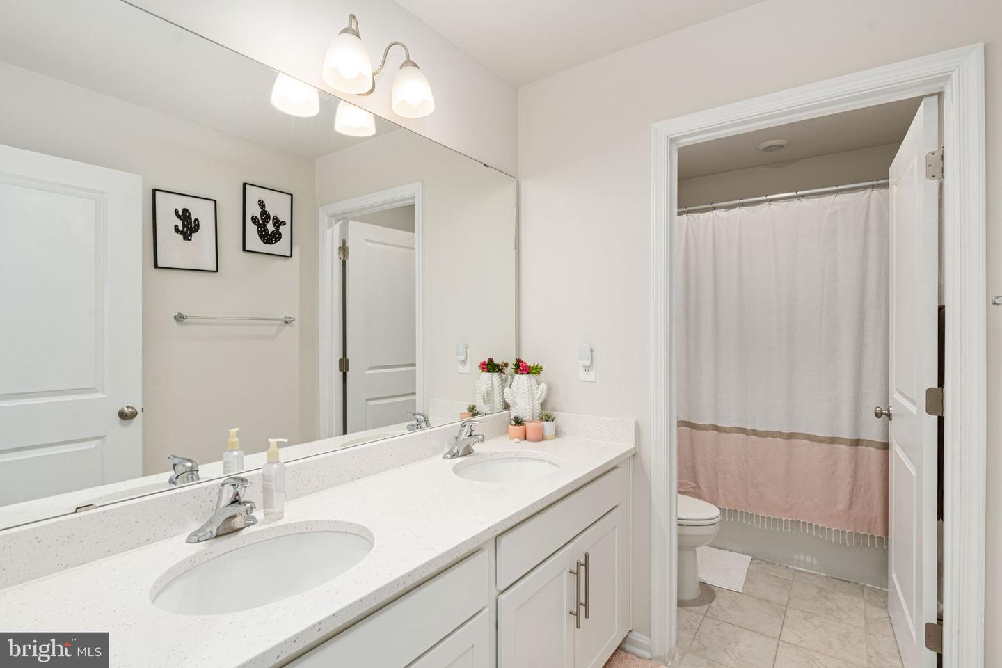 610 LONG MEADOW DR, FREDERICKSBURG, Virginia 22406, 4 Bedrooms Bedrooms, ,3 BathroomsBathrooms,Residential,For sale,610 LONG MEADOW DR,VAST2039090 MLS # VAST2039090