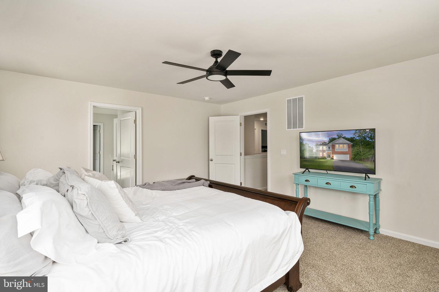 610 LONG MEADOW DR, FREDERICKSBURG, Virginia 22406, 4 Bedrooms Bedrooms, ,3 BathroomsBathrooms,Residential,For sale,610 LONG MEADOW DR,VAST2039090 MLS # VAST2039090