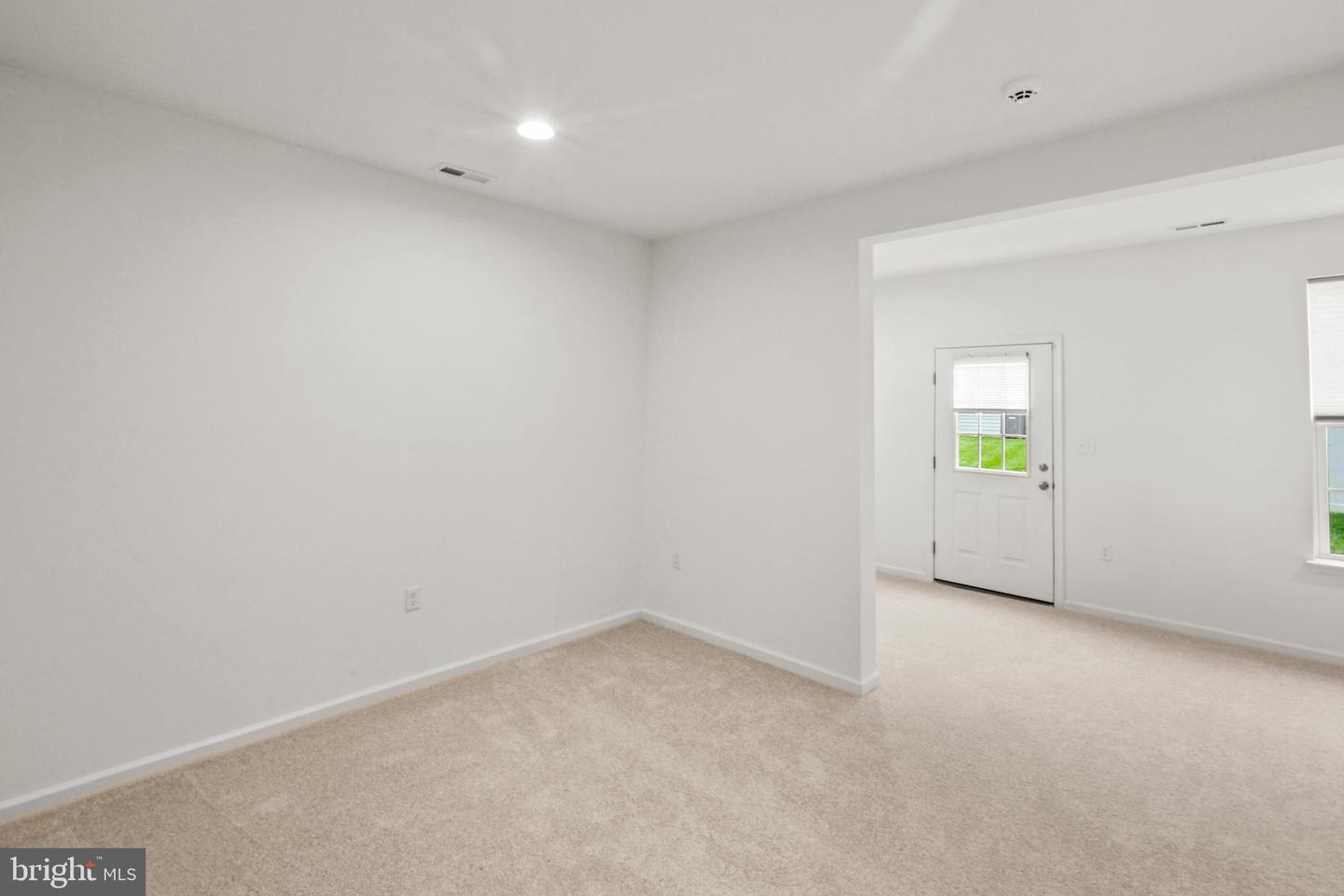 121 STRIBLING WAY, WINCHESTER, Virginia 22602, 3 Bedrooms Bedrooms, 8 Rooms Rooms,2 BathroomsBathrooms,Residential,For sale,121 STRIBLING WAY,VAFV2034344 MLS # VAFV2034344
