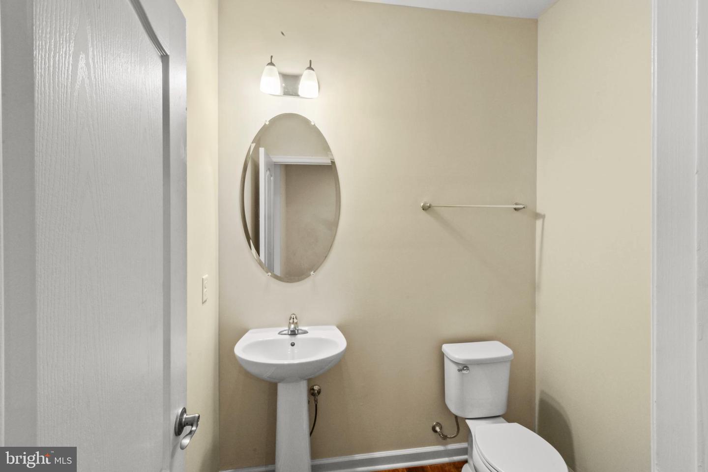 121 STRIBLING WAY, WINCHESTER, Virginia 22602, 3 Bedrooms Bedrooms, 8 Rooms Rooms,2 BathroomsBathrooms,Residential,For sale,121 STRIBLING WAY,VAFV2034344 MLS # VAFV2034344
