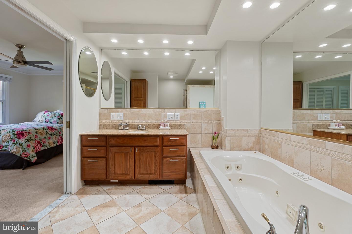 2150 GREENKEEPERS CT, RESTON, Virginia 20191, 3 Bedrooms Bedrooms, ,3 BathroomsBathrooms,Residential,For sale,2150 GREENKEEPERS CT,VAFX2242462 MLS # VAFX2242462