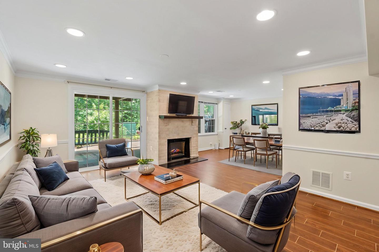 2150 GREENKEEPERS CT, RESTON, Virginia 20191, 3 Bedrooms Bedrooms, ,3 BathroomsBathrooms,Residential,For sale,2150 GREENKEEPERS CT,VAFX2242462 MLS # VAFX2242462