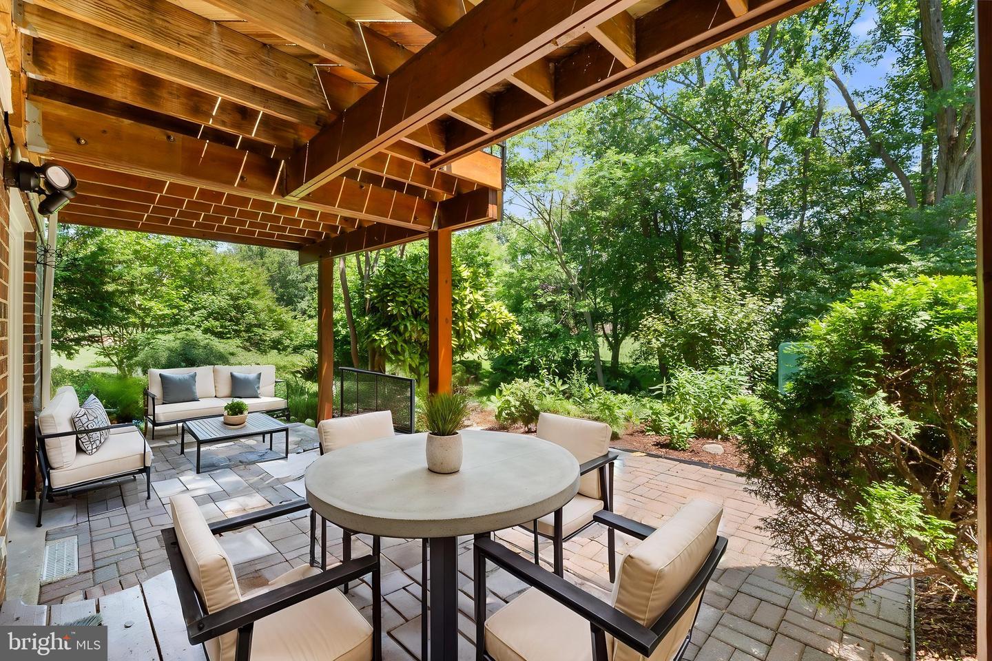 2150 GREENKEEPERS CT, RESTON, Virginia 20191, 3 Bedrooms Bedrooms, ,3 BathroomsBathrooms,Residential,For sale,2150 GREENKEEPERS CT,VAFX2242462 MLS # VAFX2242462