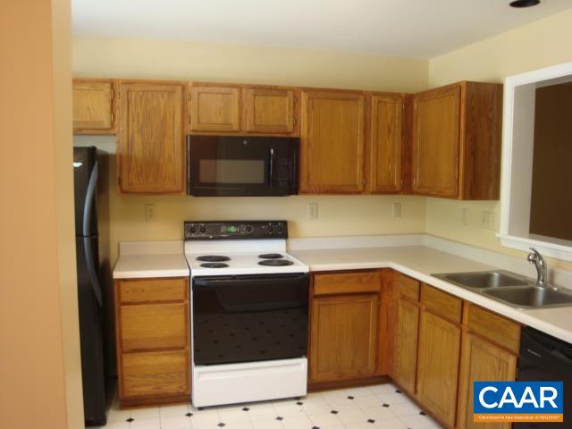 1245 CLIFDEN GREENE, CHARLOTTESVILLE, Virginia 22901, 3 Bedrooms Bedrooms, ,2 BathroomsBathrooms,Residential,1245 CLIFDEN GREENE,664928 MLS # 664928
