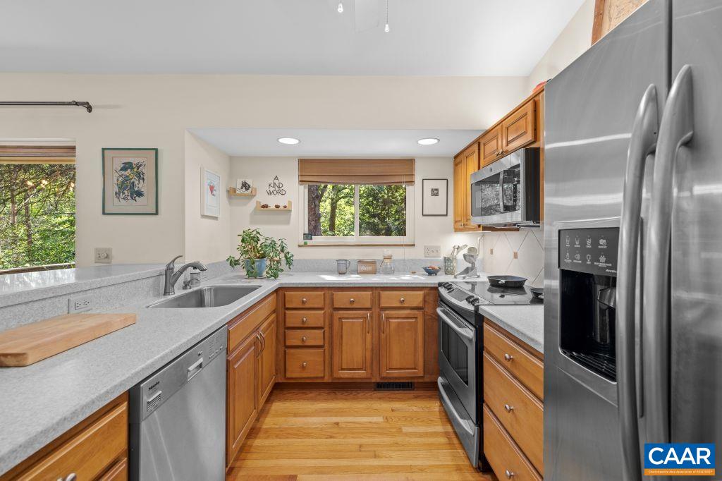 213 TURKEY RIDGE RD, CHARLOTTESVILLE, Virginia 22903, 3 Bedrooms Bedrooms, ,2 BathroomsBathrooms,Residential,213 TURKEY RIDGE RD,664931 MLS # 664931