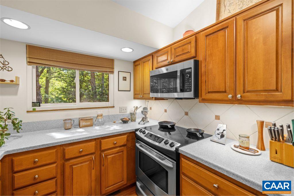 213 TURKEY RIDGE RD, CHARLOTTESVILLE, Virginia 22903, 3 Bedrooms Bedrooms, ,2 BathroomsBathrooms,Residential,213 TURKEY RIDGE RD,664931 MLS # 664931