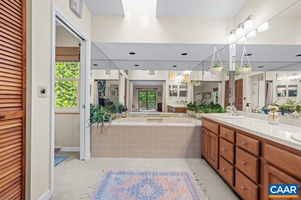 213 TURKEY RIDGE RD, CHARLOTTESVILLE, Virginia 22903, 3 Bedrooms Bedrooms, ,2 BathroomsBathrooms,Residential,213 TURKEY RIDGE RD,664931 MLS # 664931