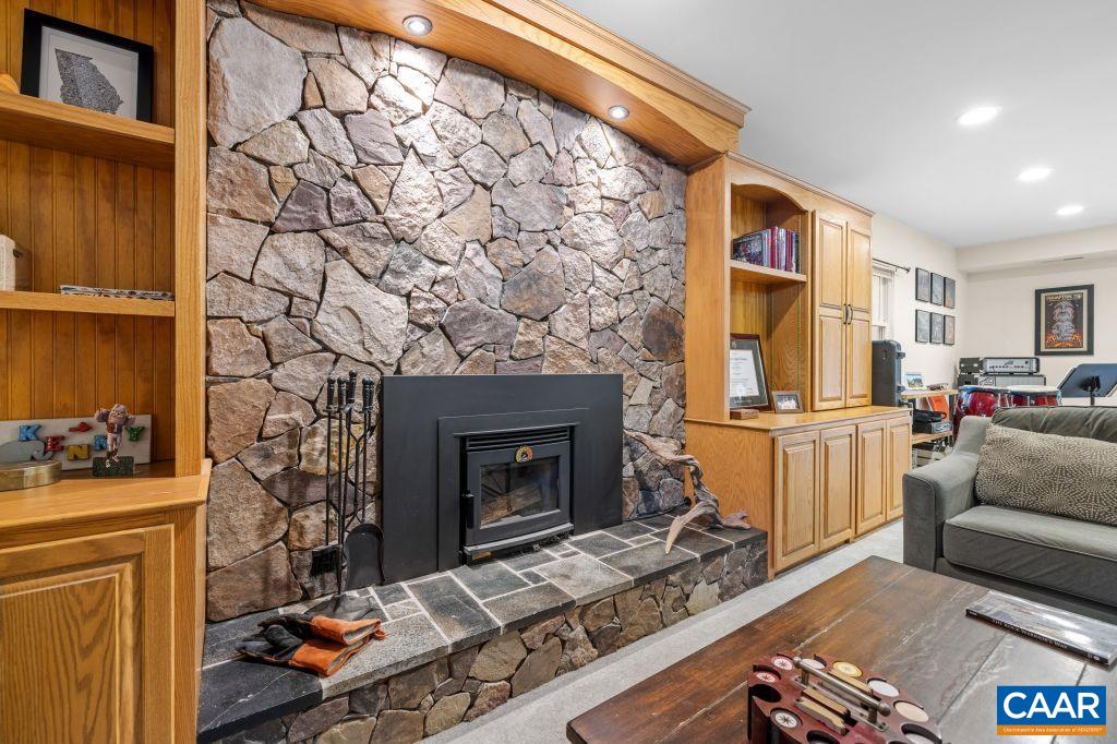 213 TURKEY RIDGE RD, CHARLOTTESVILLE, Virginia 22903, 3 Bedrooms Bedrooms, ,2 BathroomsBathrooms,Residential,213 TURKEY RIDGE RD,664931 MLS # 664931