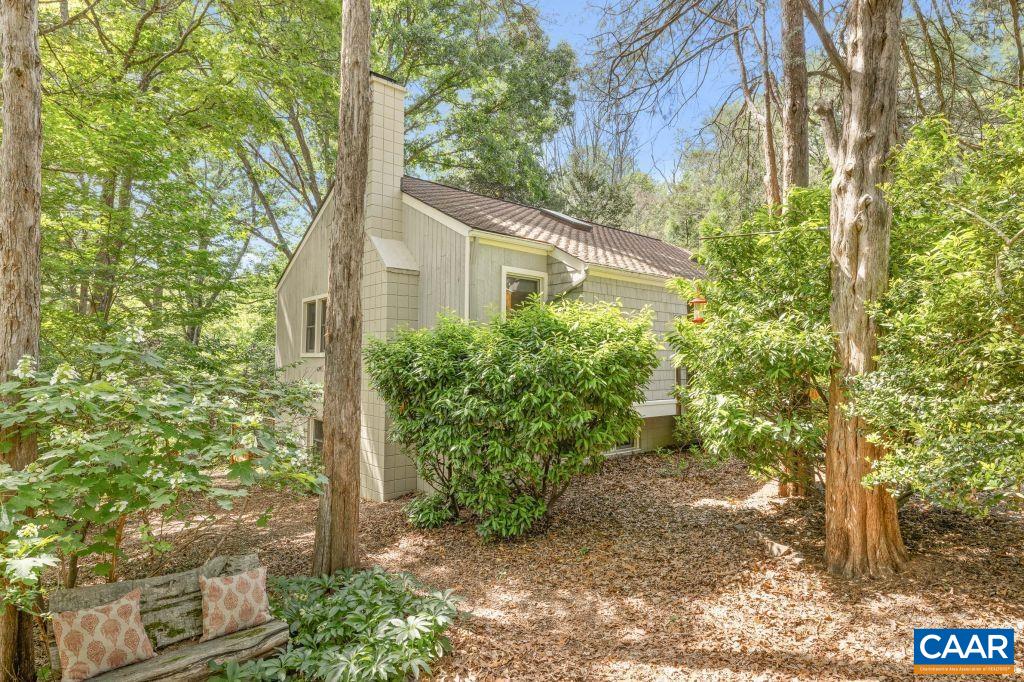 213 TURKEY RIDGE RD, CHARLOTTESVILLE, Virginia 22903, 3 Bedrooms Bedrooms, ,2 BathroomsBathrooms,Residential,213 TURKEY RIDGE RD,664931 MLS # 664931