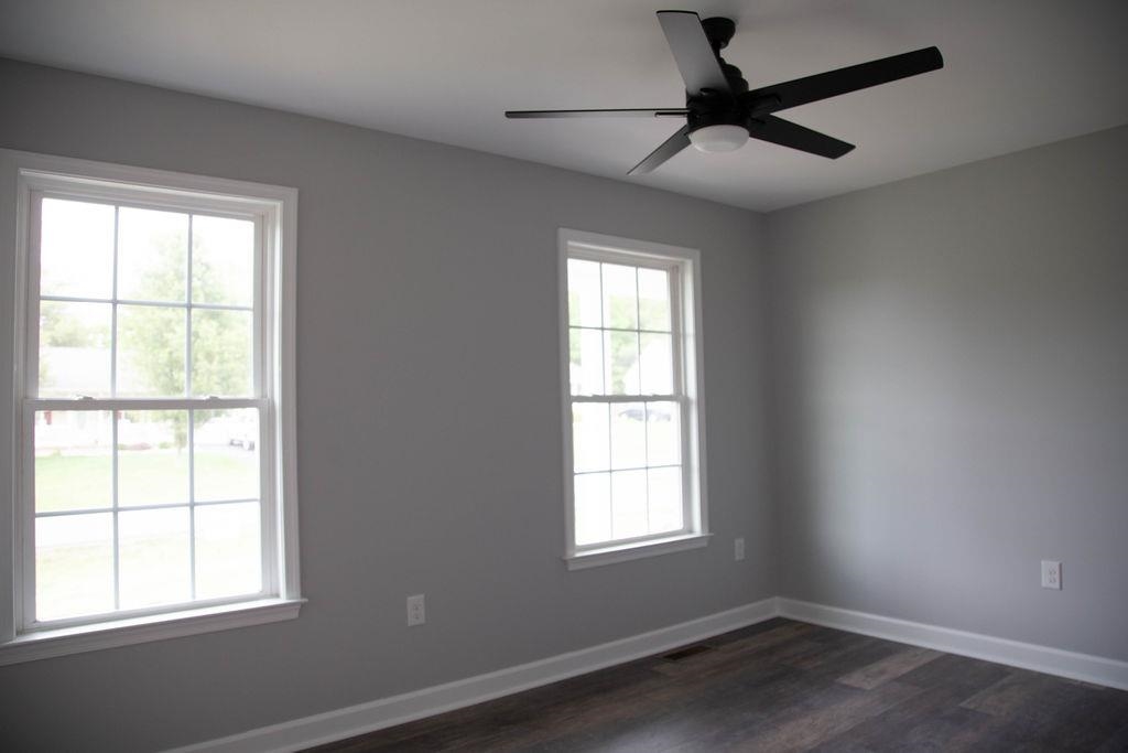 49 EVERGREEN CT, GROTTOES, Virginia 24441, 3 Bedrooms Bedrooms, ,2 BathroomsBathrooms,Residential,49 EVERGREEN CT,664933 MLS # 664933