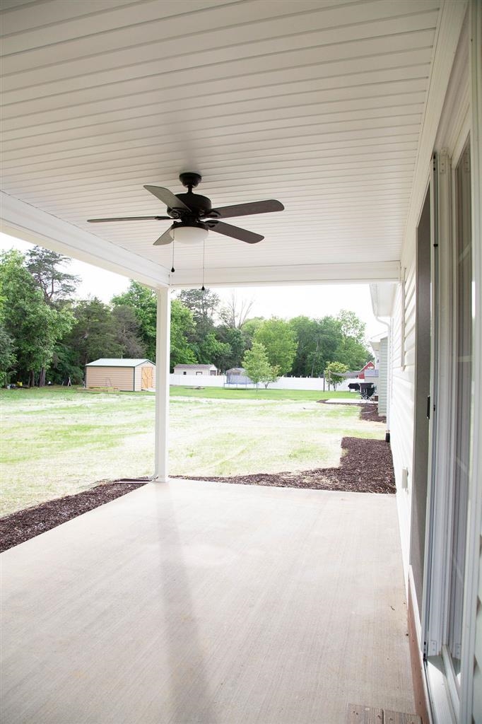49 EVERGREEN CT, GROTTOES, Virginia 24441, 3 Bedrooms Bedrooms, ,2 BathroomsBathrooms,Residential,49 EVERGREEN CT,664933 MLS # 664933