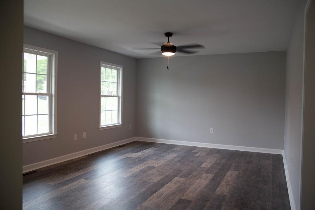 49 EVERGREEN CT, GROTTOES, Virginia 24441, 3 Bedrooms Bedrooms, ,2 BathroomsBathrooms,Residential,49 EVERGREEN CT,664933 MLS # 664933