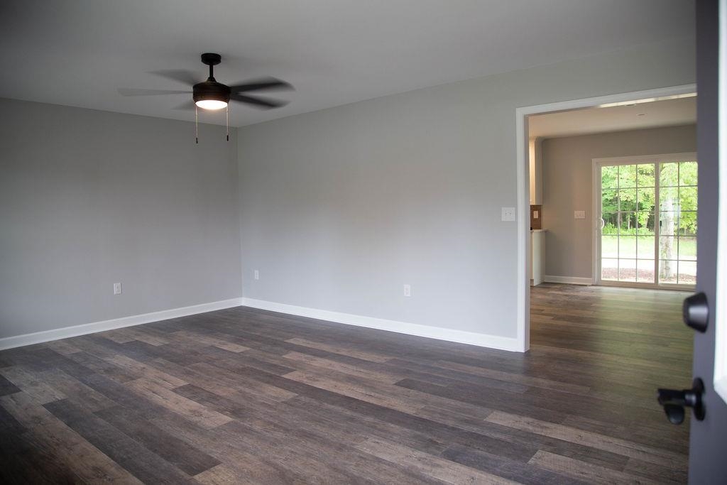 49 EVERGREEN CT, GROTTOES, Virginia 24441, 3 Bedrooms Bedrooms, ,2 BathroomsBathrooms,Residential,49 EVERGREEN CT,664933 MLS # 664933