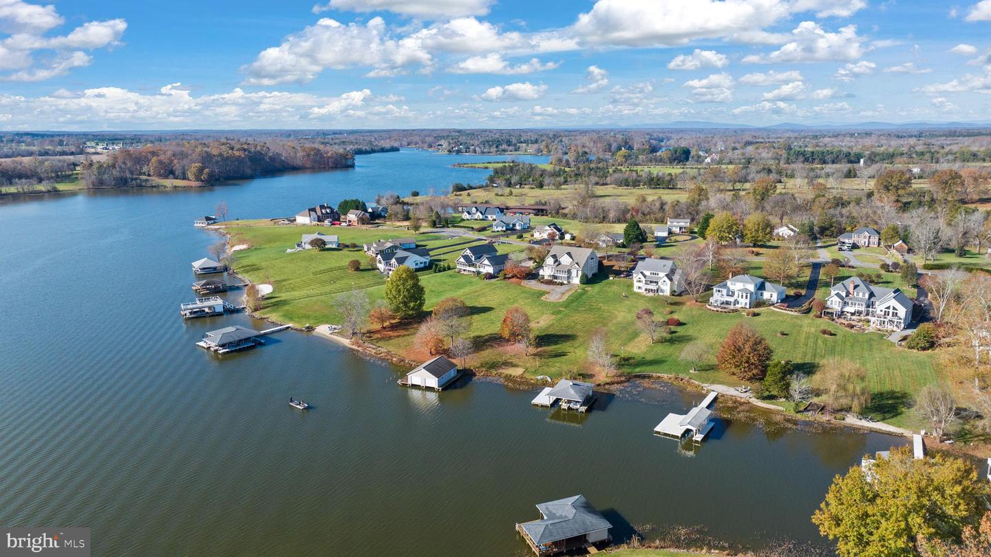5805 CRESCENT POINT DR, ORANGE, Virginia 22960, 5 Bedrooms Bedrooms, 17 Rooms Rooms,3 BathroomsBathrooms,Residential,For sale,5805 CRESCENT POINT DR,VASP2033332 MLS # VASP2033332