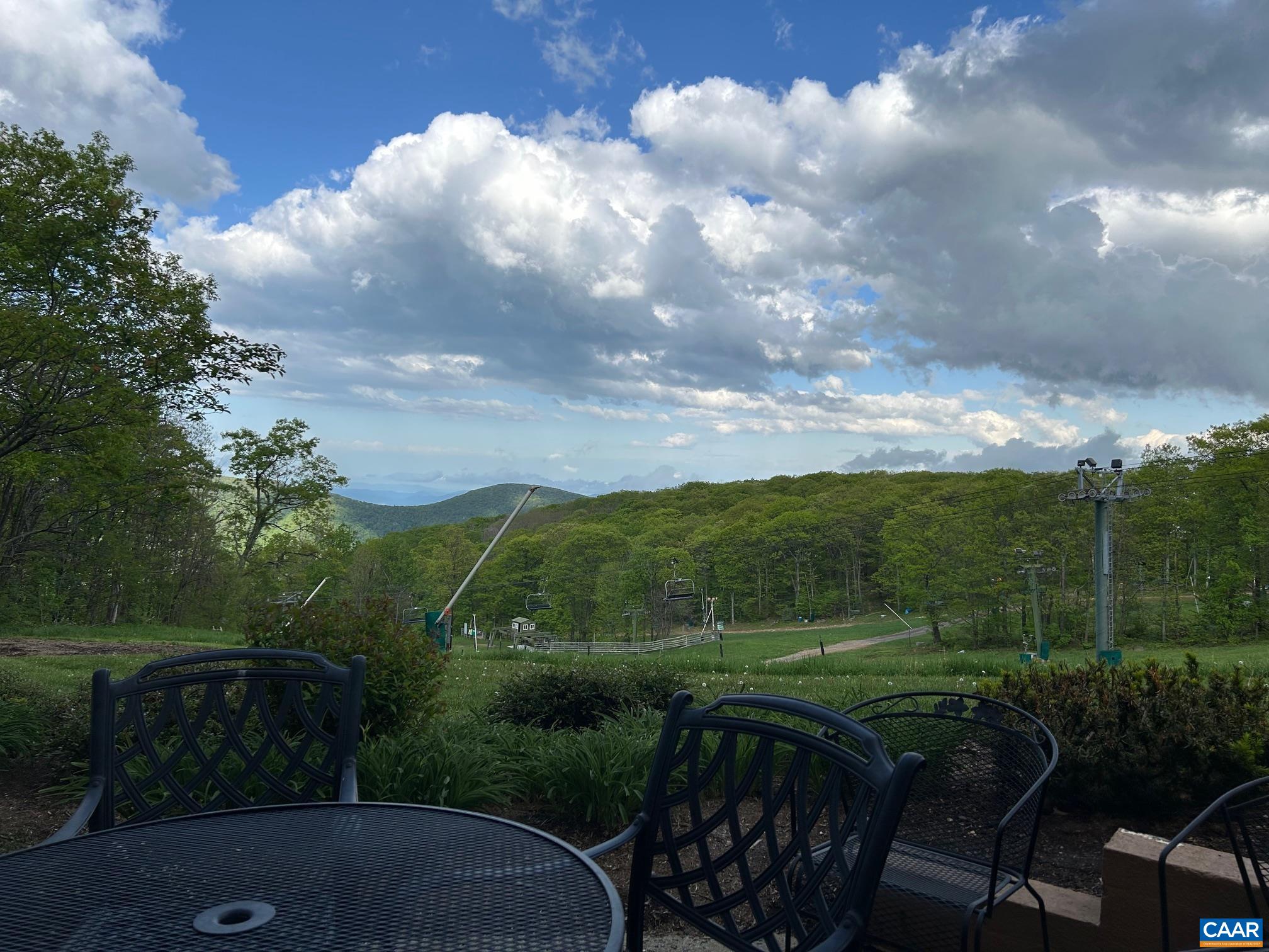962 DIAMOND HILL CONDOS, WINTERGREEN RESORT, Virginia 22967, 2 Bedrooms Bedrooms, ,2 BathroomsBathrooms,Residential,962 DIAMOND HILL CONDOS,664937 MLS # 664937
