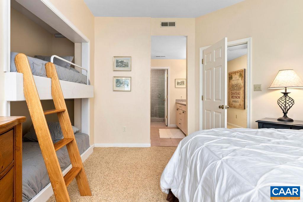 962 DIAMOND HILL CONDOS, WINTERGREEN RESORT, Virginia 22967, 2 Bedrooms Bedrooms, ,2 BathroomsBathrooms,Residential,962 DIAMOND HILL CONDOS,664937 MLS # 664937