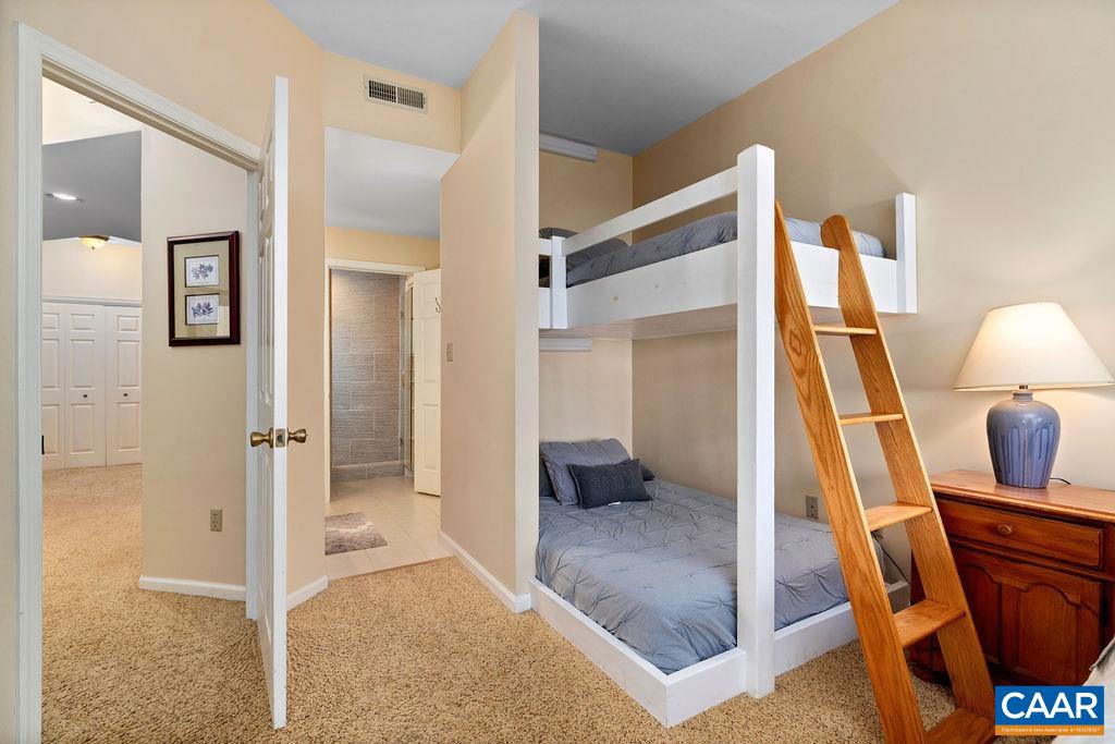 962 DIAMOND HILL CONDOS, WINTERGREEN RESORT, Virginia 22967, 2 Bedrooms Bedrooms, ,2 BathroomsBathrooms,Residential,962 DIAMOND HILL CONDOS,664937 MLS # 664937