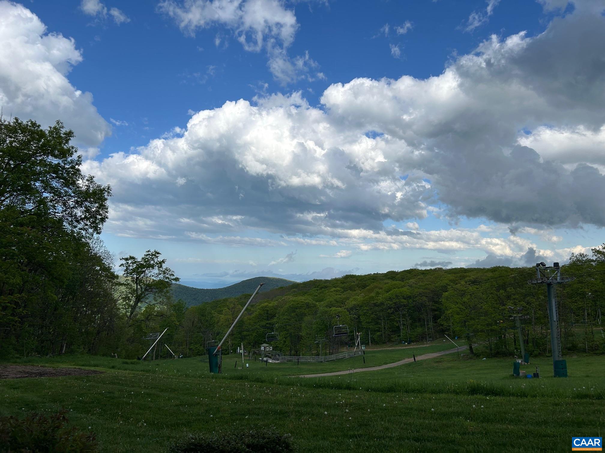 962 DIAMOND HILL CONDOS, WINTERGREEN RESORT, Virginia 22967, 2 Bedrooms Bedrooms, ,2 BathroomsBathrooms,Residential,962 DIAMOND HILL CONDOS,664937 MLS # 664937