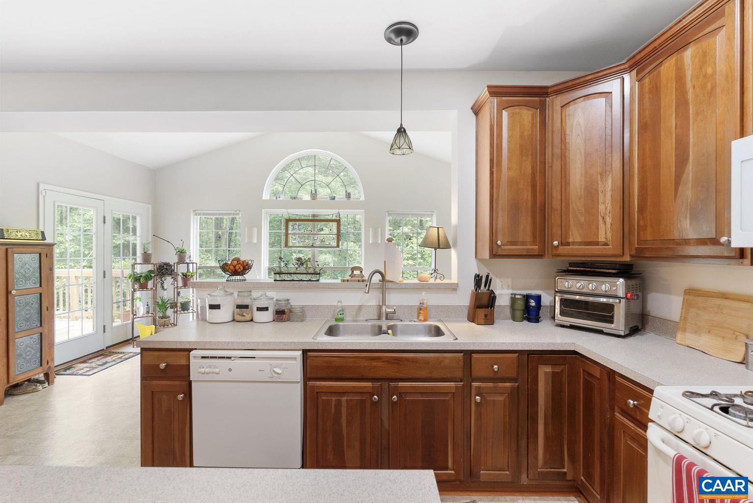 172 CARTER LN, LOUISA, Virginia 23093, 4 Bedrooms Bedrooms, ,2 BathroomsBathrooms,Residential,172 CARTER LN,664942 MLS # 664942