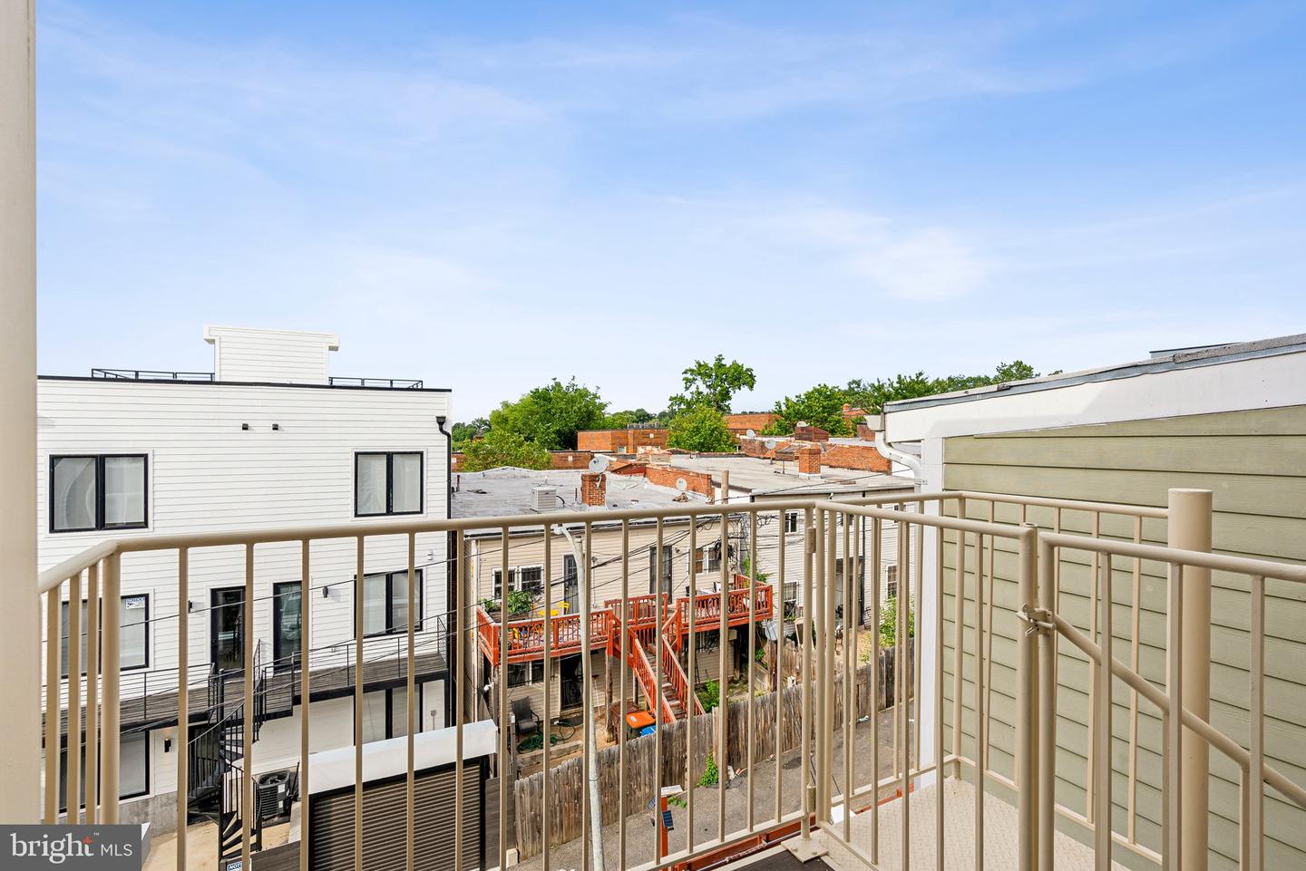 1214 QUEEN ST NE #2, WASHINGTON, District Of Columbia 20002, 3 Bedrooms Bedrooms, 7 Rooms Rooms,3 BathroomsBathrooms,Residential,For sale,1214 QUEEN ST NE #2,DCDC2201966 MLS # DCDC2201966