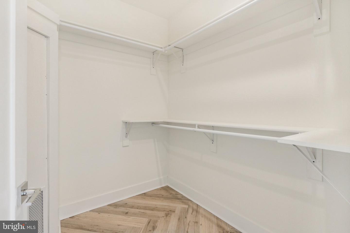 1214 QUEEN ST NE #2, WASHINGTON, District Of Columbia 20002, 3 Bedrooms Bedrooms, 7 Rooms Rooms,3 BathroomsBathrooms,Residential,For sale,1214 QUEEN ST NE #2,DCDC2201966 MLS # DCDC2201966