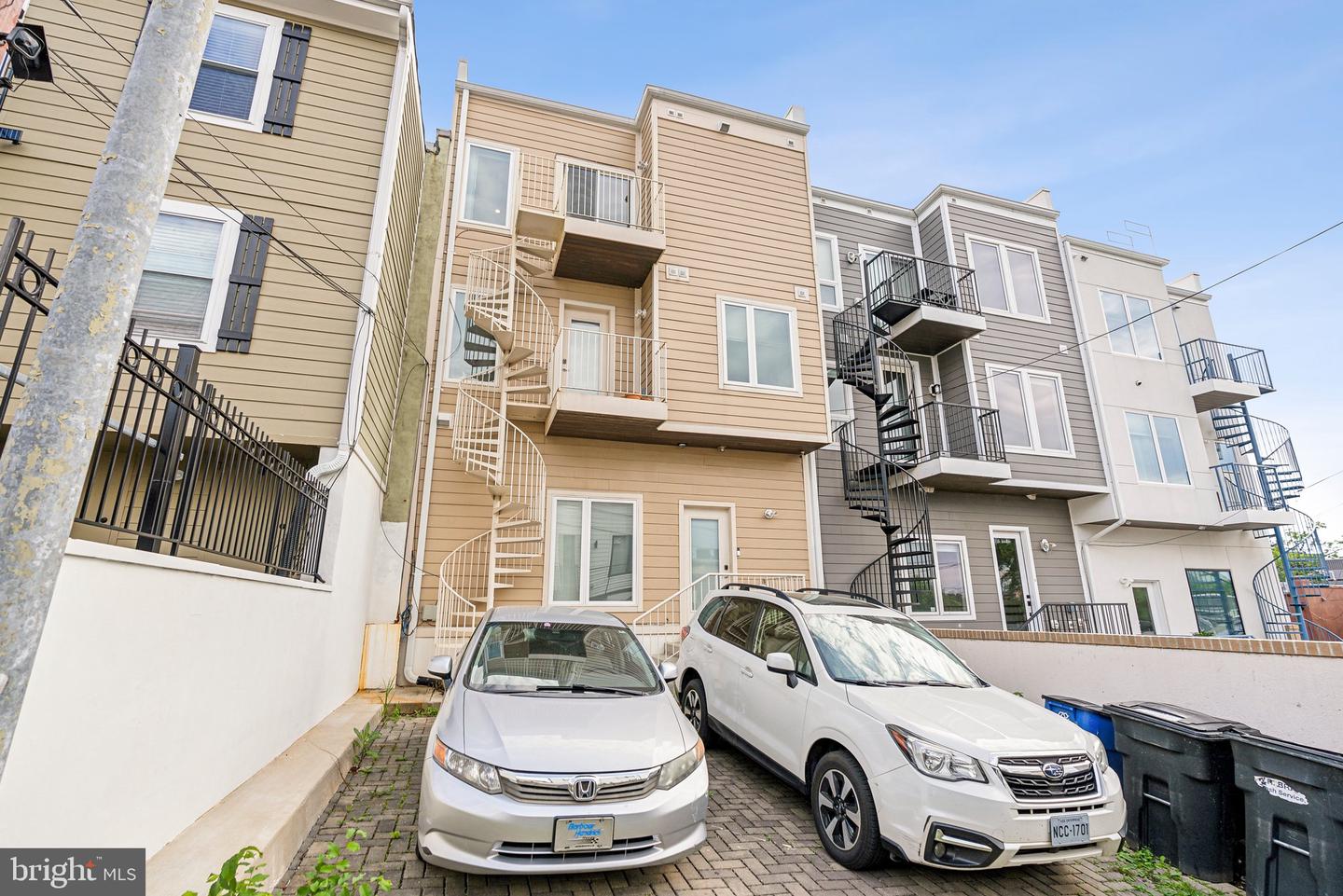 1214 QUEEN ST NE #2, WASHINGTON, District Of Columbia 20002, 3 Bedrooms Bedrooms, 7 Rooms Rooms,3 BathroomsBathrooms,Residential,For sale,1214 QUEEN ST NE #2,DCDC2201966 MLS # DCDC2201966