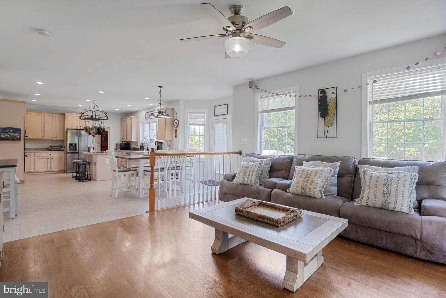 5040 HUMMINGBIRD LN, WARRENTON, Virginia 20187, 5 Bedrooms Bedrooms, ,4 BathroomsBathrooms,Residential,For sale,5040 HUMMINGBIRD LN,VAFQ2016738 MLS # VAFQ2016738