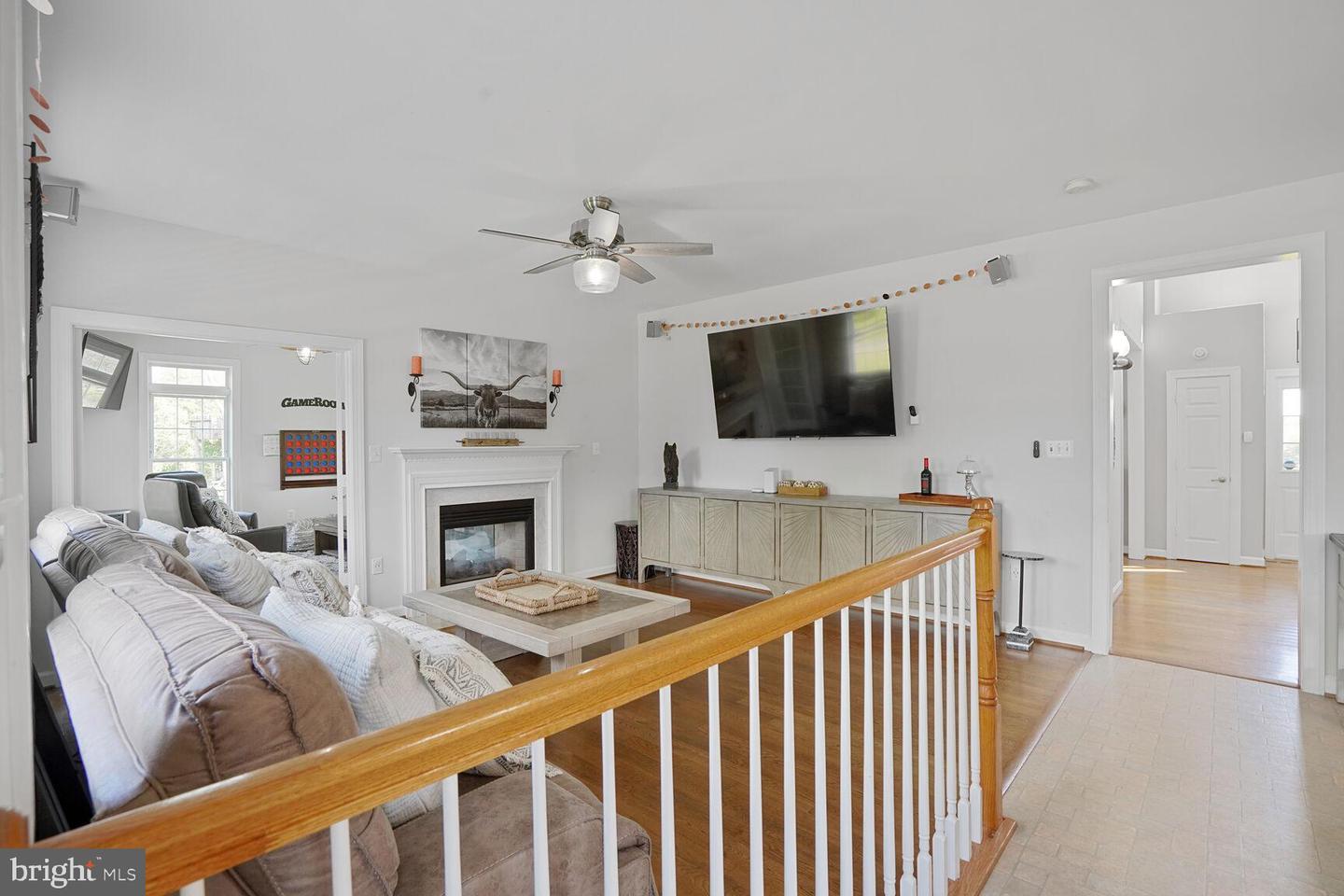 5040 HUMMINGBIRD LN, WARRENTON, Virginia 20187, 5 Bedrooms Bedrooms, ,4 BathroomsBathrooms,Residential,For sale,5040 HUMMINGBIRD LN,VAFQ2016738 MLS # VAFQ2016738