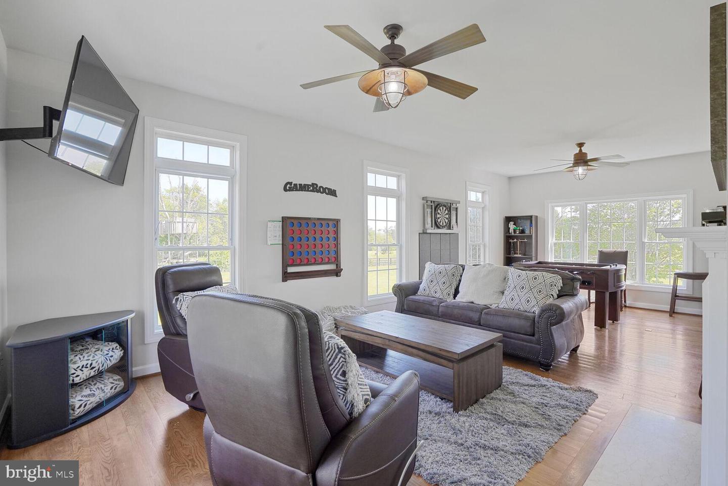 5040 HUMMINGBIRD LN, WARRENTON, Virginia 20187, 5 Bedrooms Bedrooms, ,4 BathroomsBathrooms,Residential,For sale,5040 HUMMINGBIRD LN,VAFQ2016738 MLS # VAFQ2016738