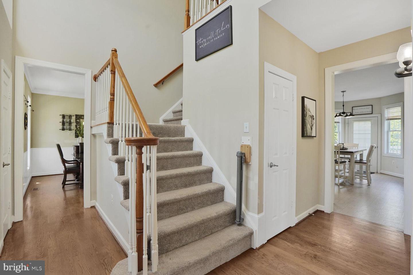 5040 HUMMINGBIRD LN, WARRENTON, Virginia 20187, 5 Bedrooms Bedrooms, ,4 BathroomsBathrooms,Residential,For sale,5040 HUMMINGBIRD LN,VAFQ2016738 MLS # VAFQ2016738