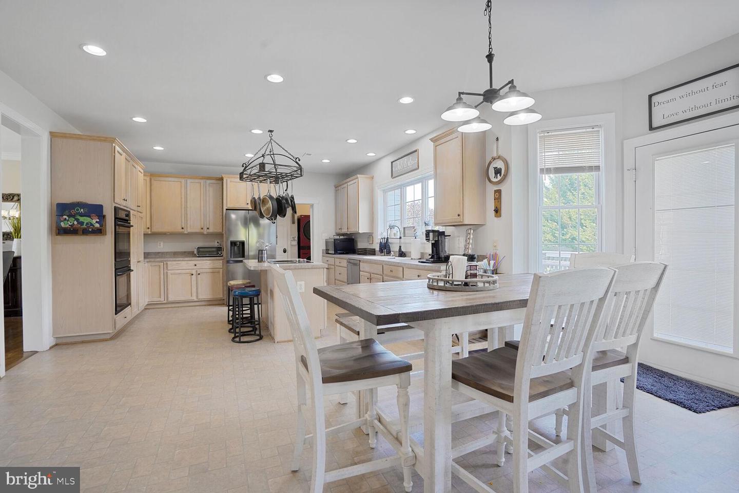 5040 HUMMINGBIRD LN, WARRENTON, Virginia 20187, 5 Bedrooms Bedrooms, ,4 BathroomsBathrooms,Residential,For sale,5040 HUMMINGBIRD LN,VAFQ2016738 MLS # VAFQ2016738