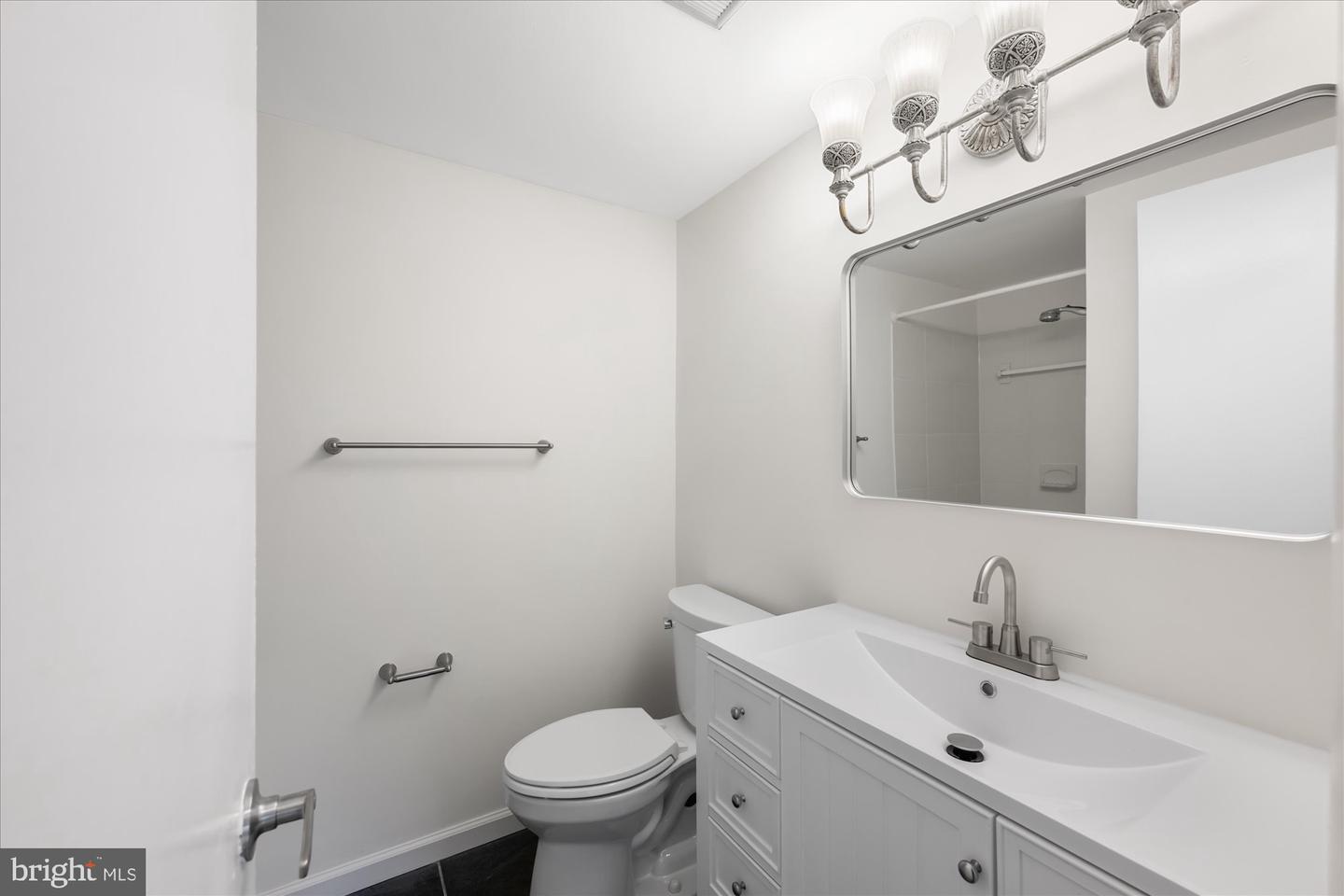 6270 EDSALL RD #101, ALEXANDRIA, Virginia 22312, 2 Bedrooms Bedrooms, ,2 BathroomsBathrooms,Residential,For sale,6270 EDSALL RD #101,VAAX2045612 MLS # VAAX2045612
