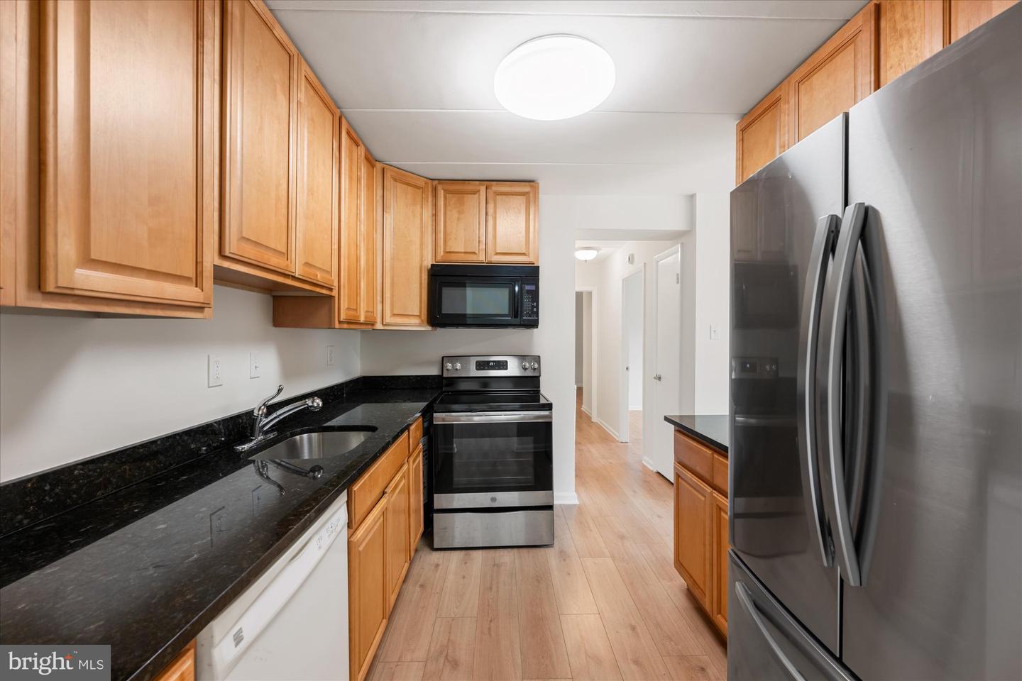 6270 EDSALL RD #101, ALEXANDRIA, Virginia 22312, 2 Bedrooms Bedrooms, ,2 BathroomsBathrooms,Residential,For sale,6270 EDSALL RD #101,VAAX2045612 MLS # VAAX2045612
