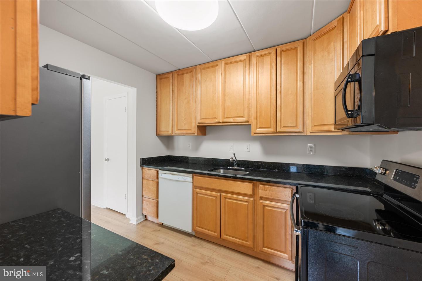 6270 EDSALL RD #101, ALEXANDRIA, Virginia 22312, 2 Bedrooms Bedrooms, ,2 BathroomsBathrooms,Residential,For sale,6270 EDSALL RD #101,VAAX2045612 MLS # VAAX2045612