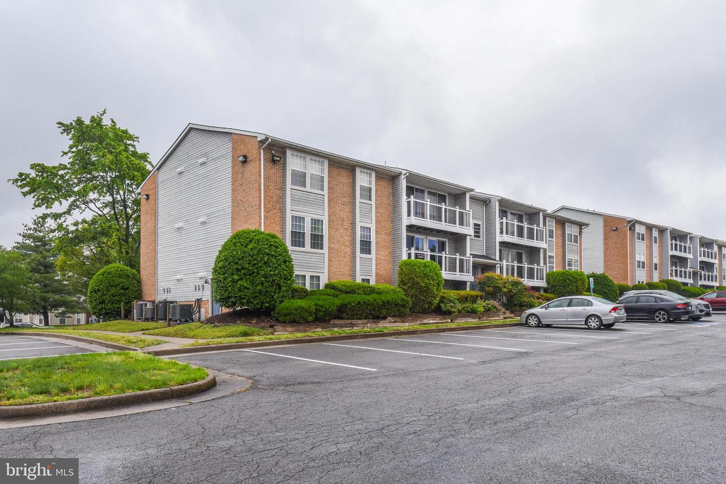 17060 CAPRI LN #204, DUMFRIES, Virginia 22026, 2 Bedrooms Bedrooms, ,2 BathroomsBathrooms,Residential,For sale,17060 CAPRI LN #204,VAPW2095314 MLS # VAPW2095314